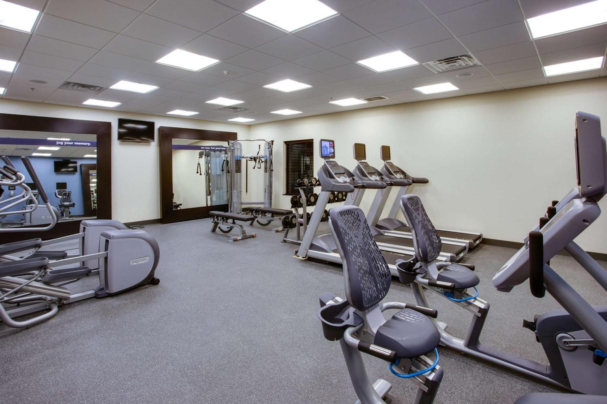 Hampton Inn & Suites Philadelphia/Bensalem Εξωτερικό φωτογραφία