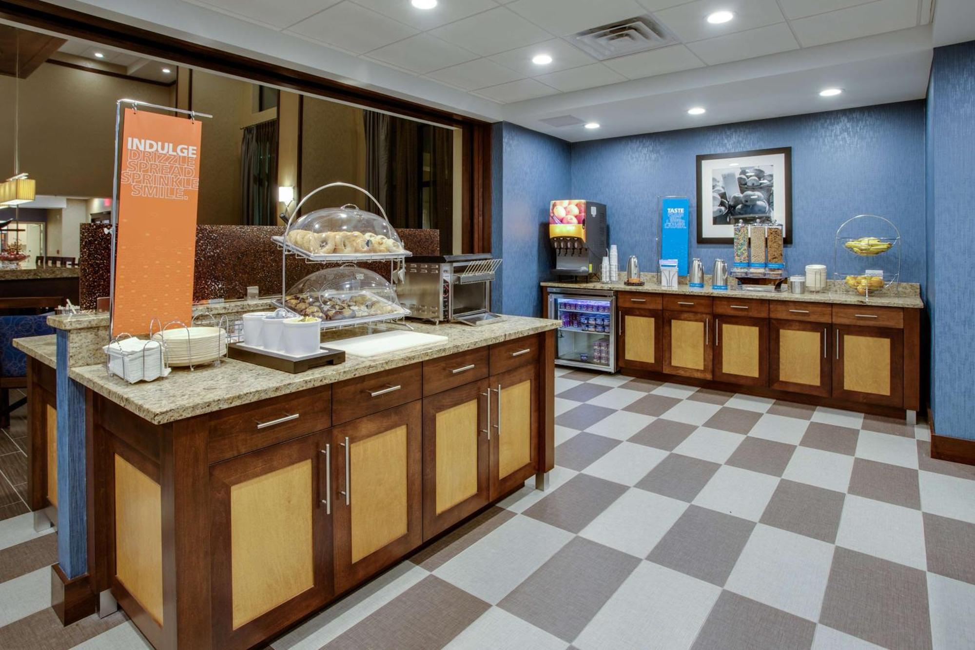 Hampton Inn & Suites Philadelphia/Bensalem Εξωτερικό φωτογραφία